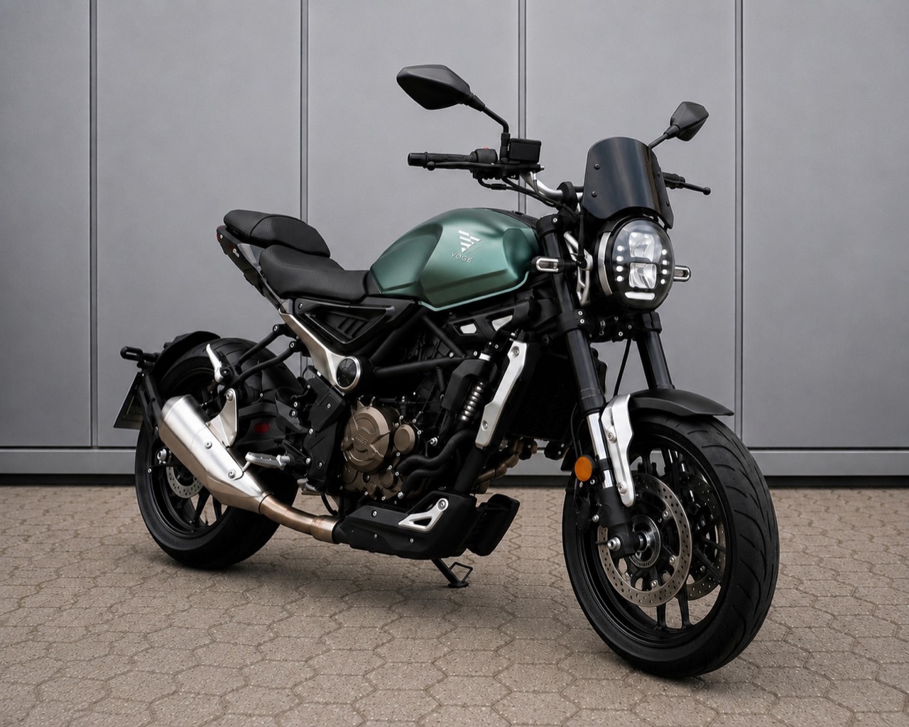 VOGE 300 AC
